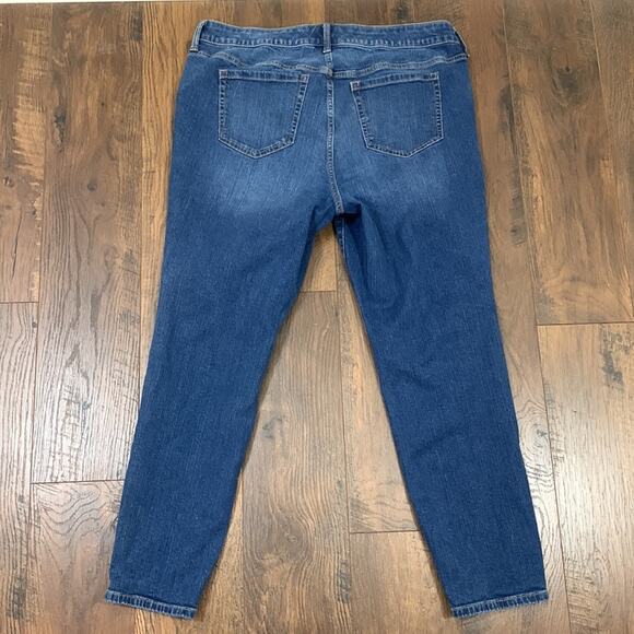 Torrid Stretchy Skinny Leg Jeans - Picture 5 of 5